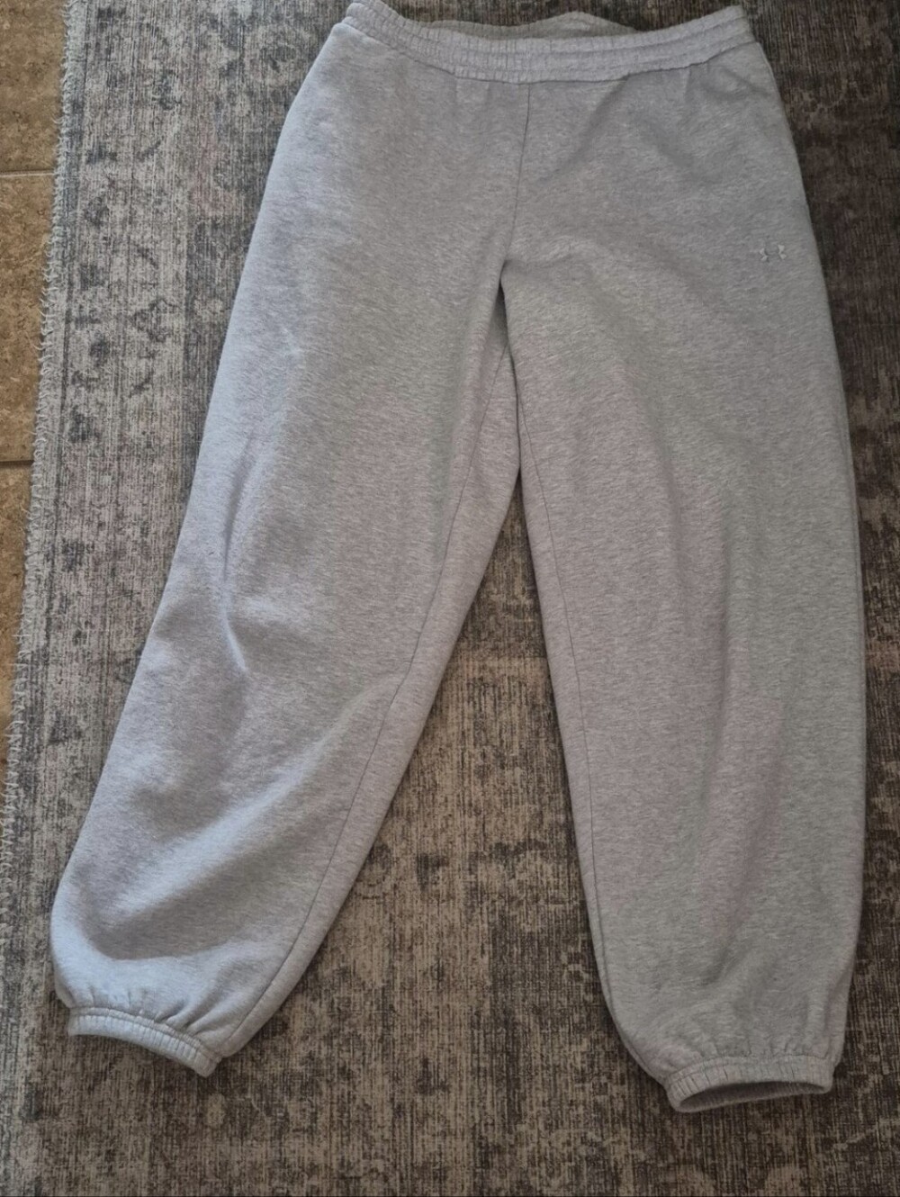 Under Armour Womens Light Gray Fleece Jogger Sweatpants☆ MEDIUM ☆
